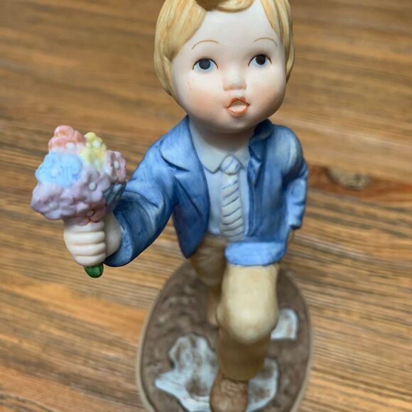 Lenox Boy Figurine Monday’s Child with Blue Jacket and Pastel Bouquet - Picture 10 of 13